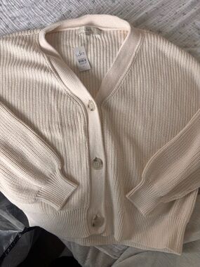 Brand new Ann Taylor LOFT Cream Ribbed Button-Up Cardigan Sweater Size Xl